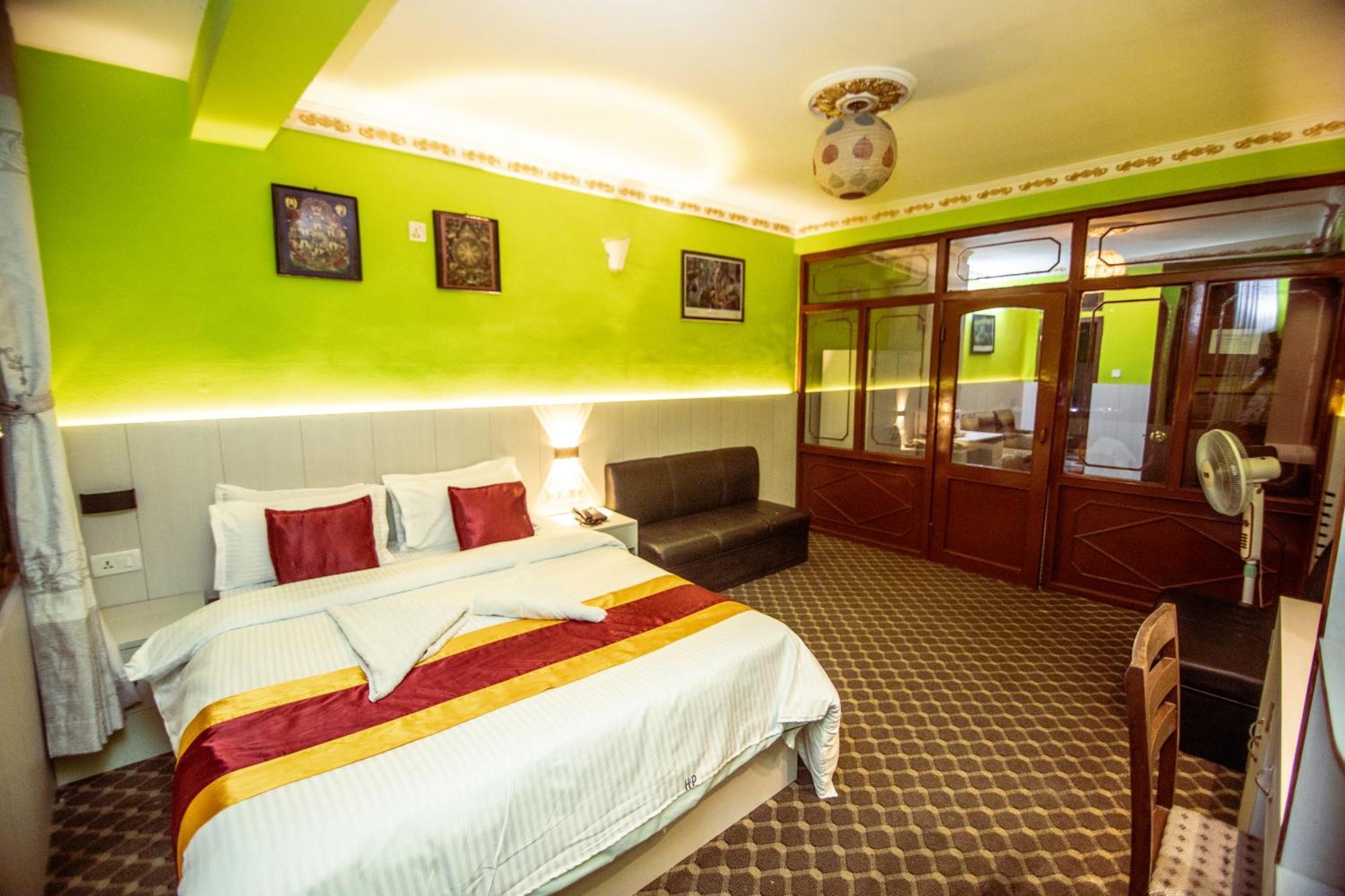 Hotel Pomelo House Kathmandu Buitenkant foto